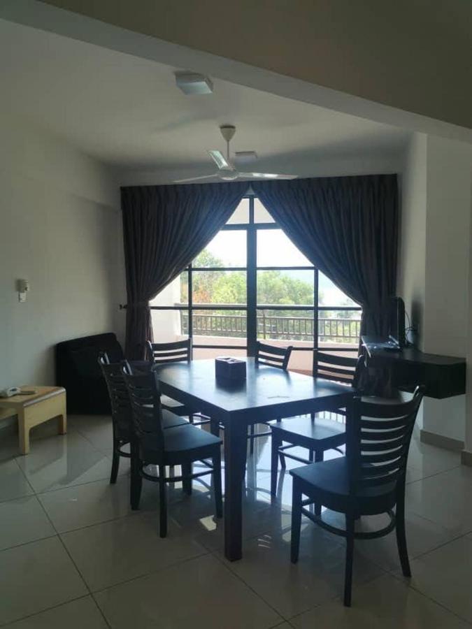 Marina Heights Hotel Residences Lumut Exterior photo
